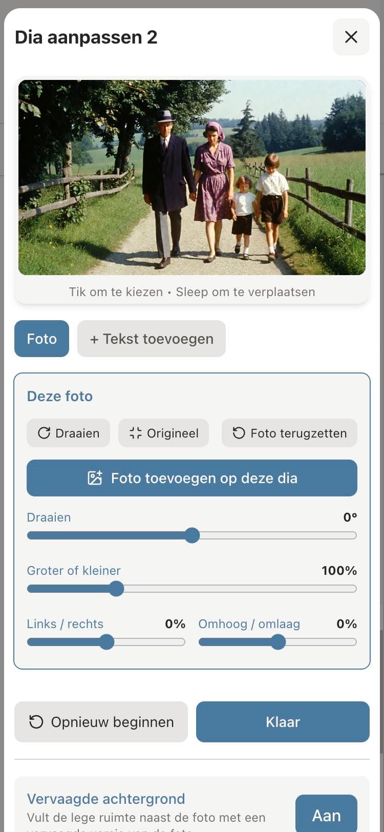 Het scherm Dia aanpassen op een telefoon: een foto met schuiven om te draaien, te vergroten en te verschuiven