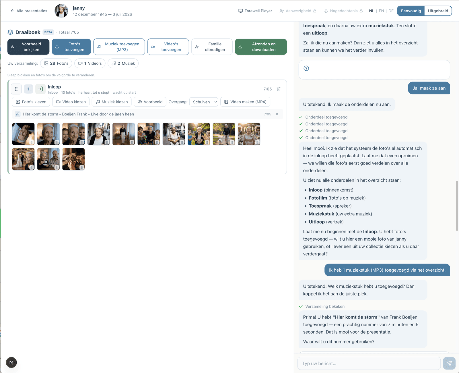 Links het draaiboek met de inloop en foto's, rechts de chat met de assistent